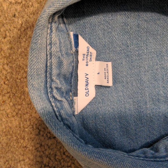Old Navy boyfriend shirt denim size L - Picture 2 of 2